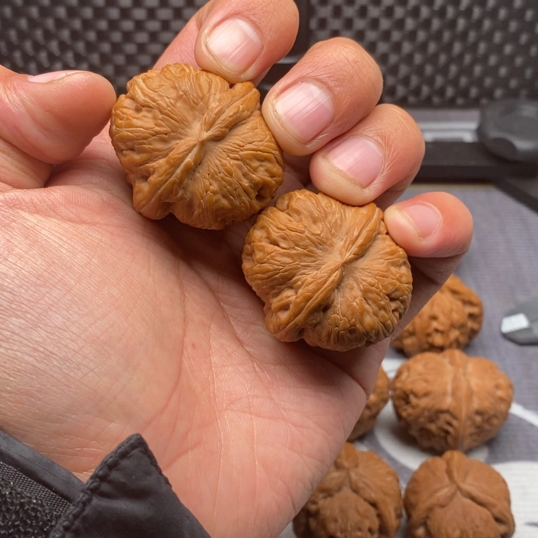 心***上文玩核桃吊坠全品精配39矮桩翘边元宝