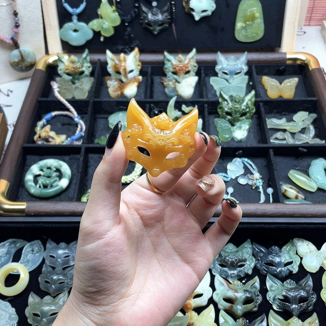 蛇纹石玉未镶嵌颈饰面具不退不换普通绳