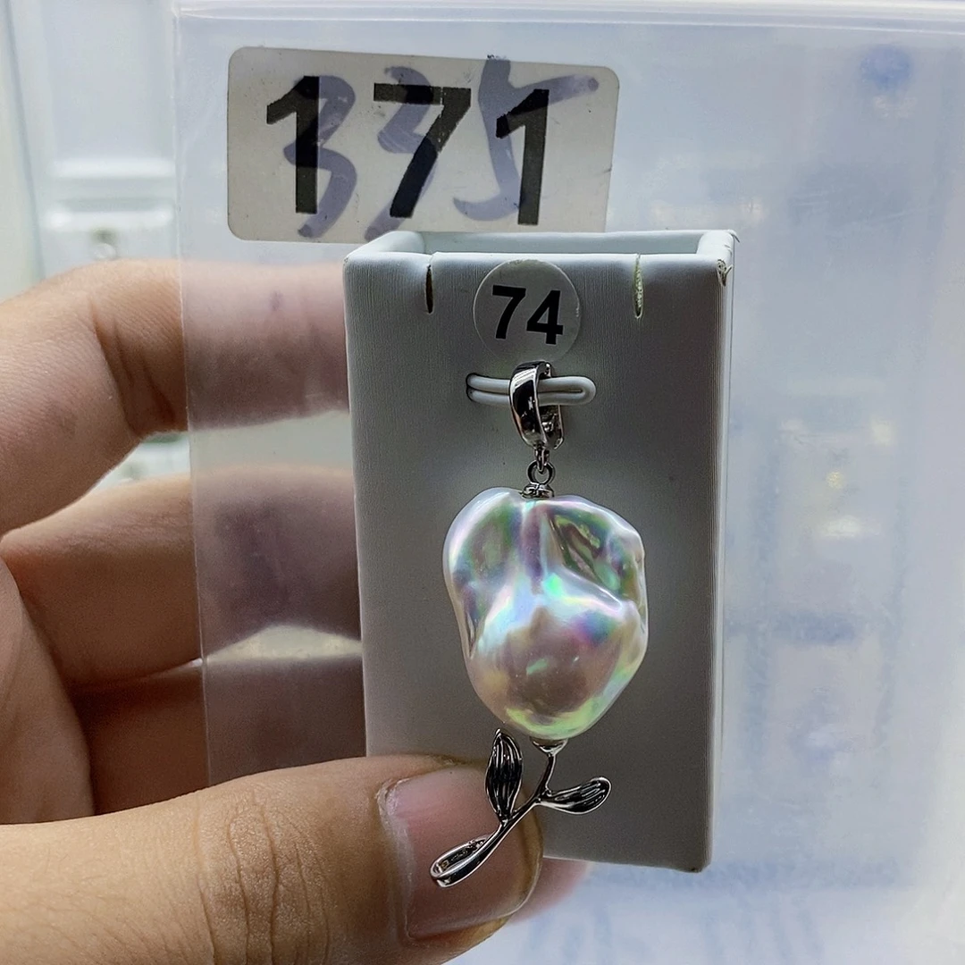 淡水珍珠合金颈饰