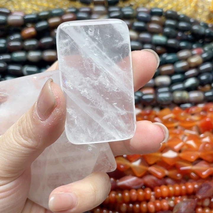 玛瑙/玉髓合金珠宝半成品一个30x50m白水晶无事牌