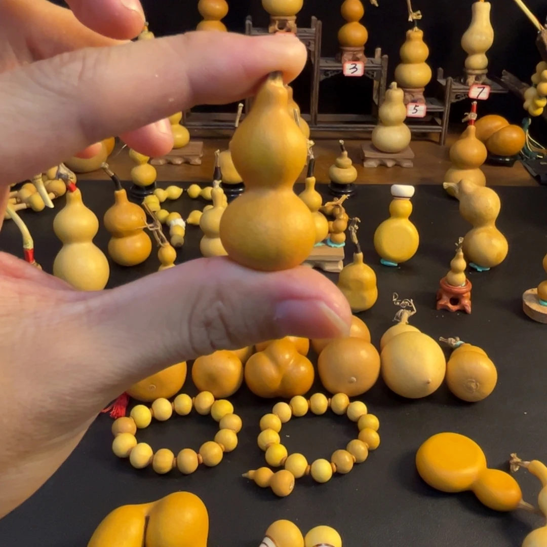 甜***圈全品草里金葫芦粉丝价