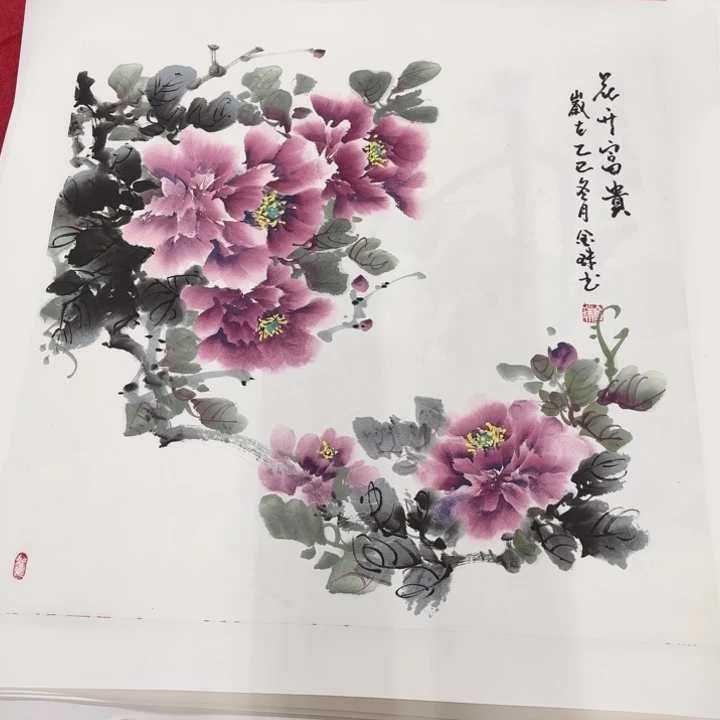 国画花鸟的翅膀是一个