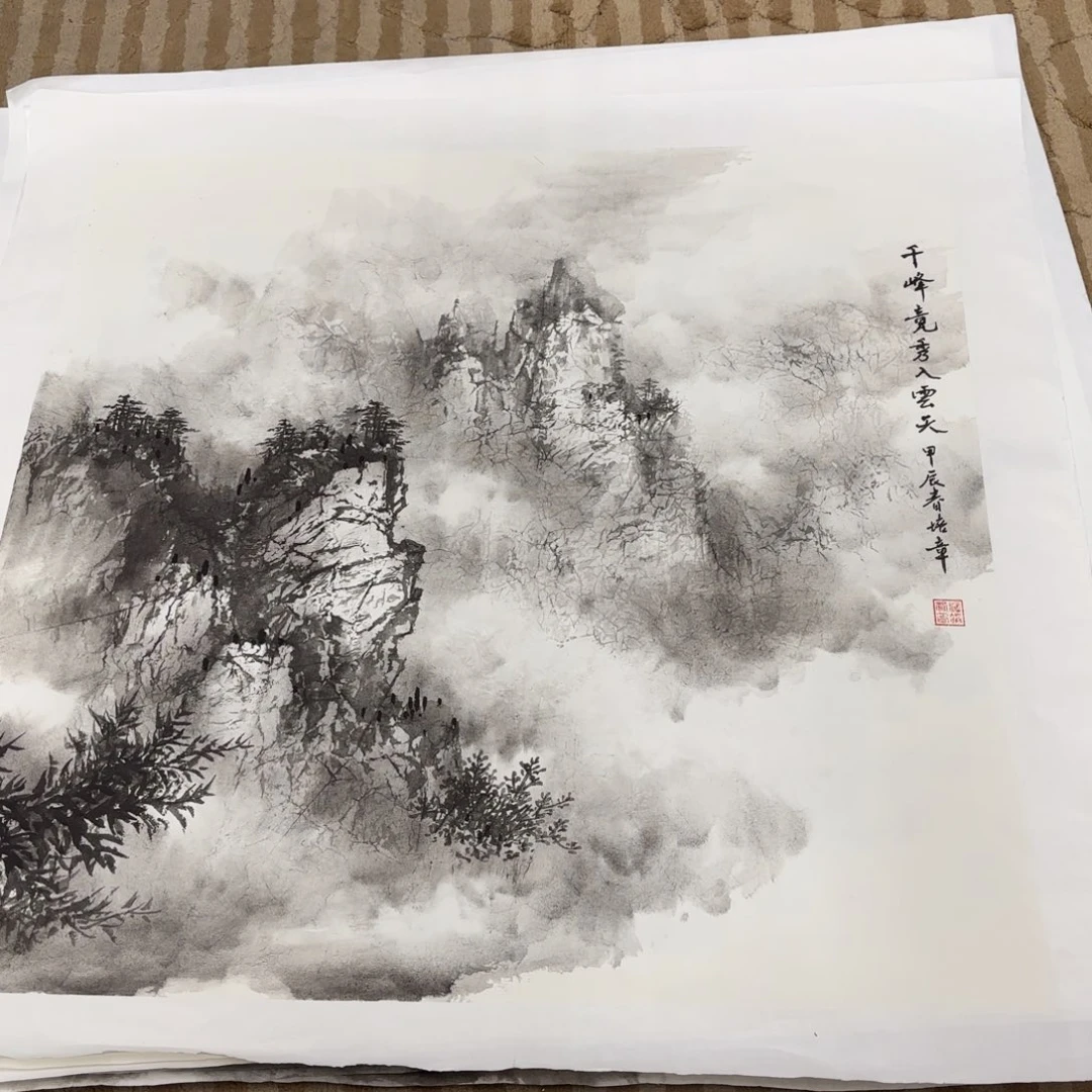 国画花鸟等图案为一体的