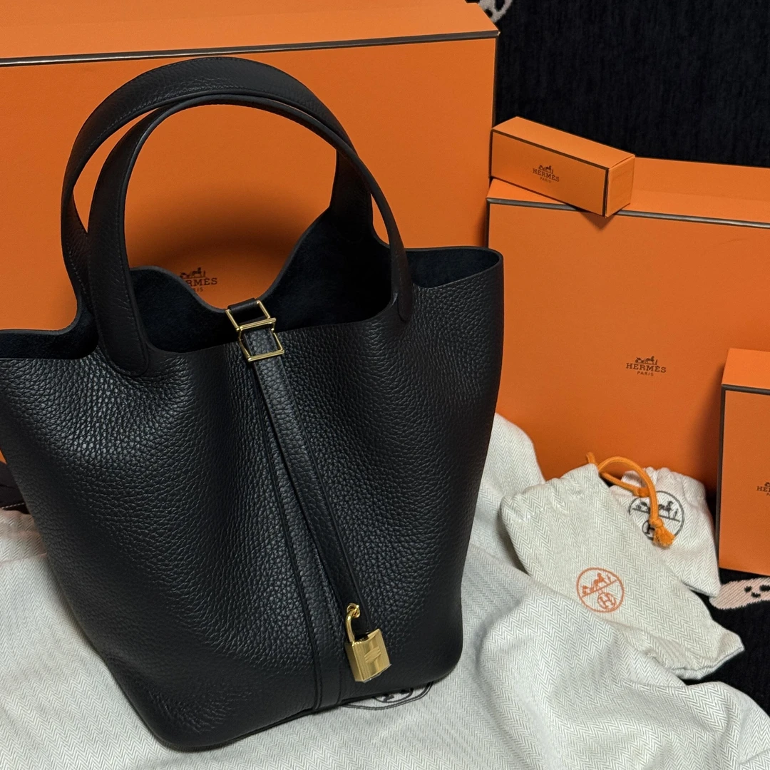 99新 Hermes/爱马仕 爱马仕菜篮子22黑金扣tc皮u手提包8437091
