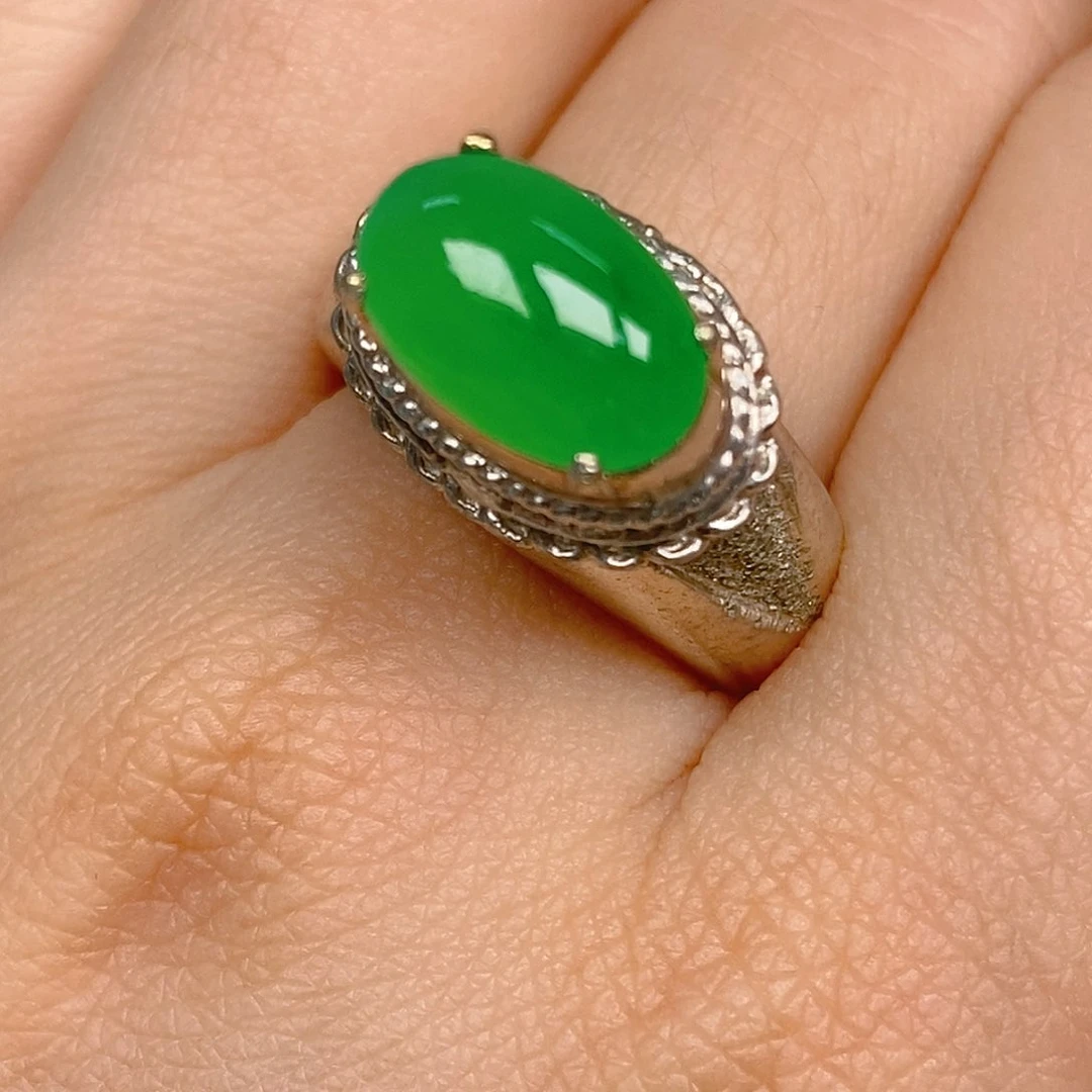 翡翠戒指未镶嵌翡翠