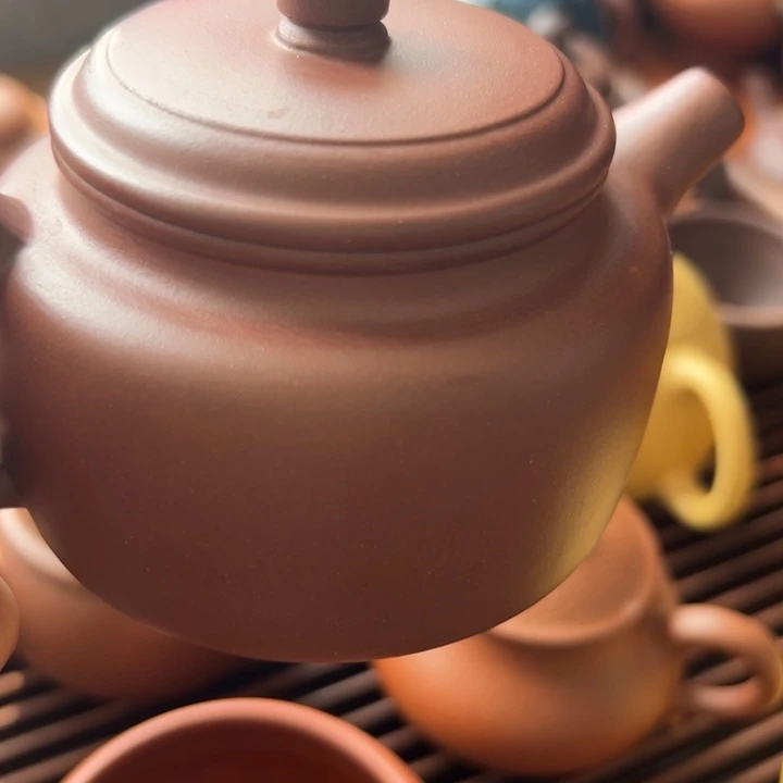 茶壶紫砂紫泥德中200