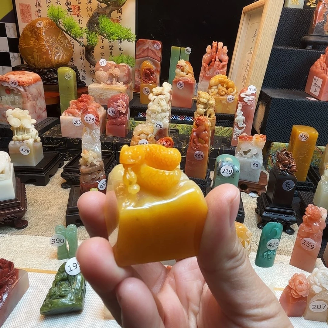 印石寿山石灵蛇献瑞