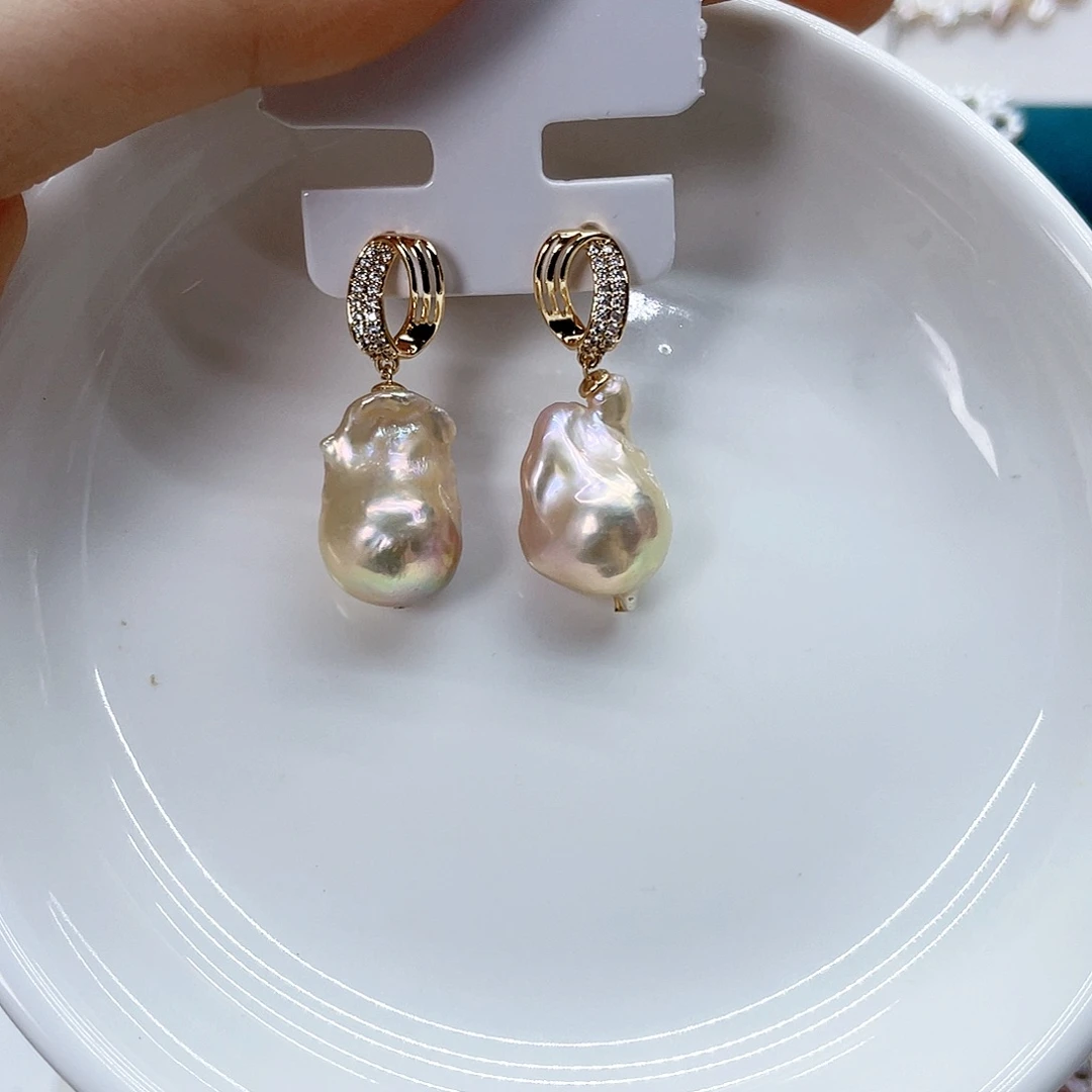 银S925镶嵌耳饰淡水珍珠