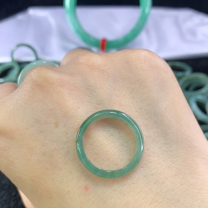 辛***糖翡翠戒指未镶嵌16号