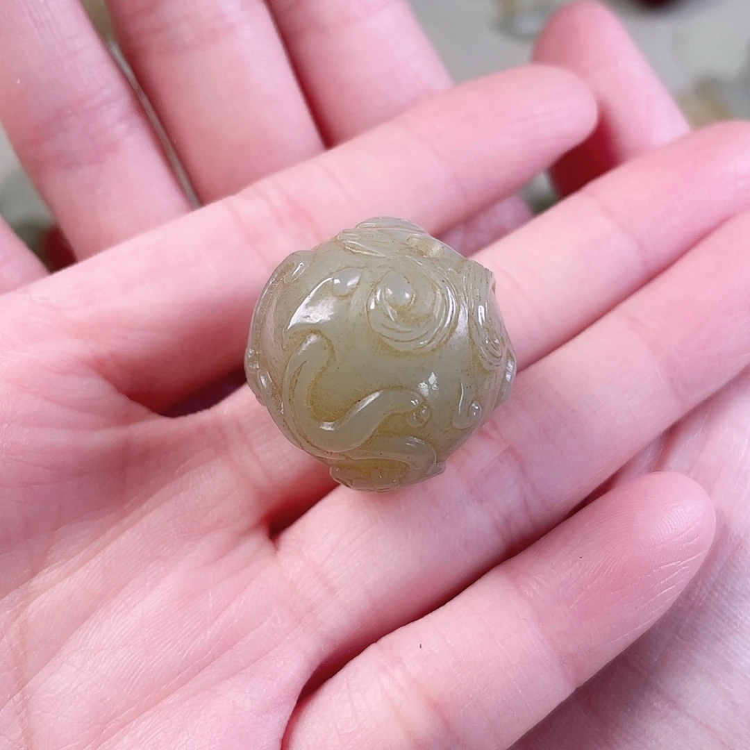 和田玉（糖玉）未镶嵌颈饰