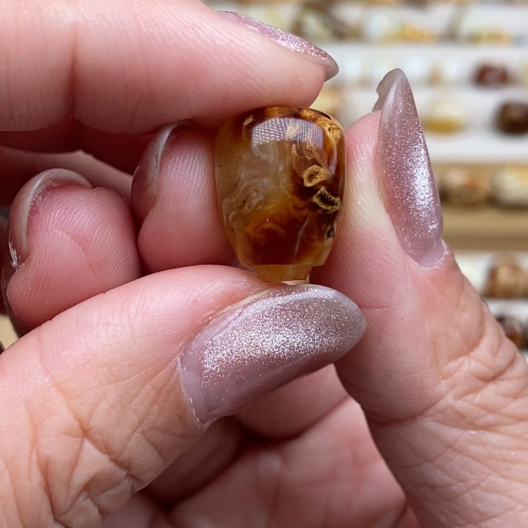 琥珀未镶嵌裸石12.5mm三通