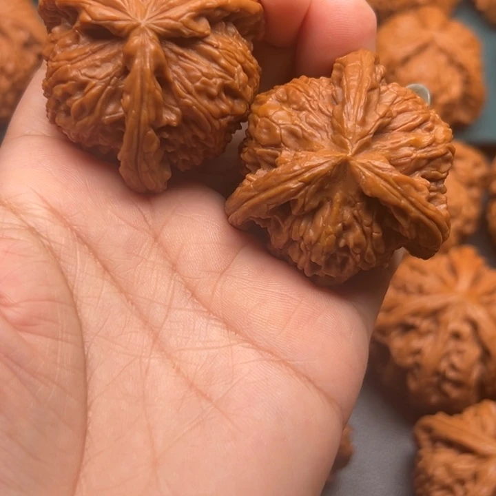 张***个吊坠文玩核桃88888888