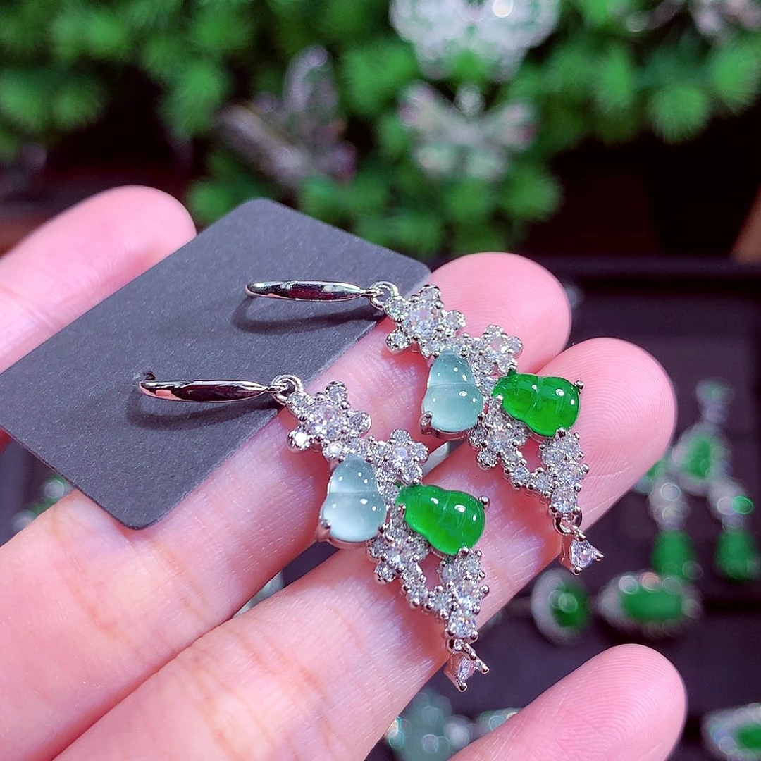 颈饰未镶嵌翡翠天然