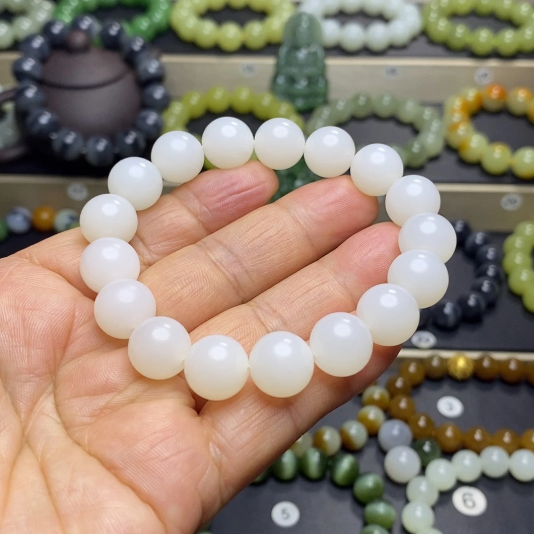 和田玉未镶嵌手串