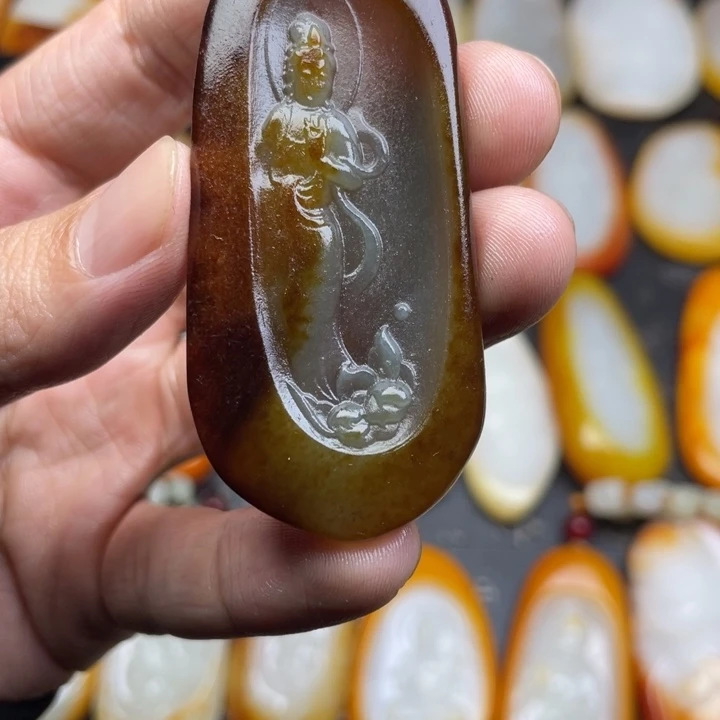 【闪购商品】颈饰未镶嵌和田玉