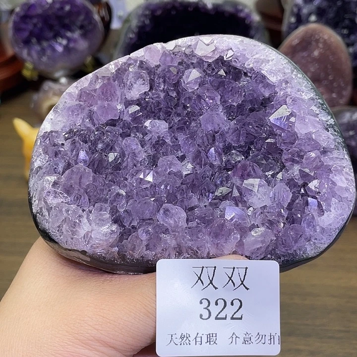 未镶嵌水晶大型摆件（非配饰）