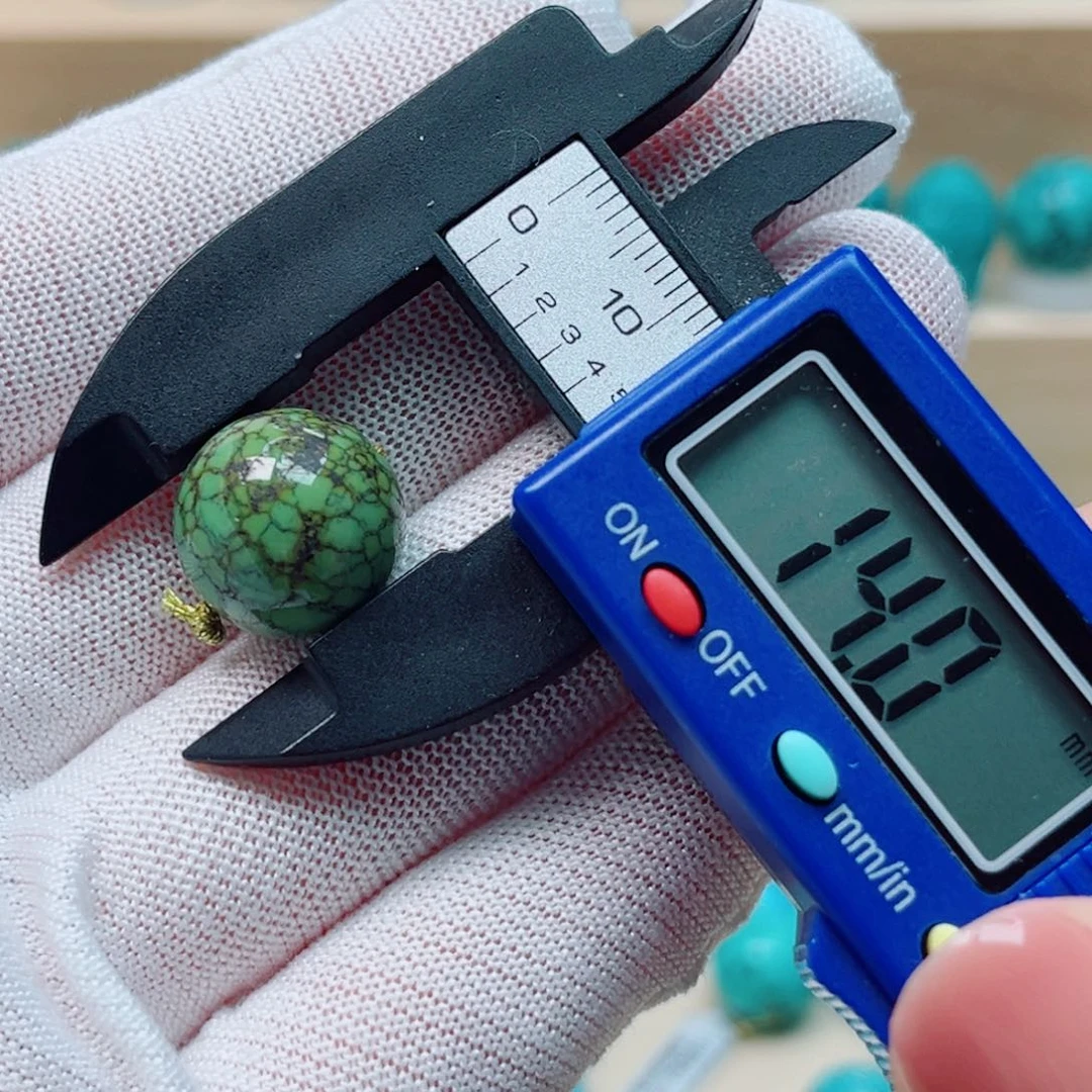 绿松石未镶嵌珠宝