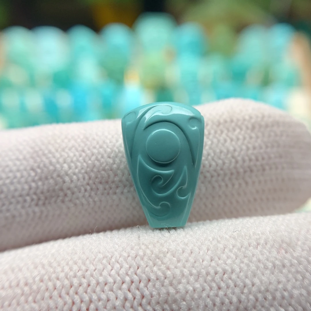 绿松石配饰未镶嵌