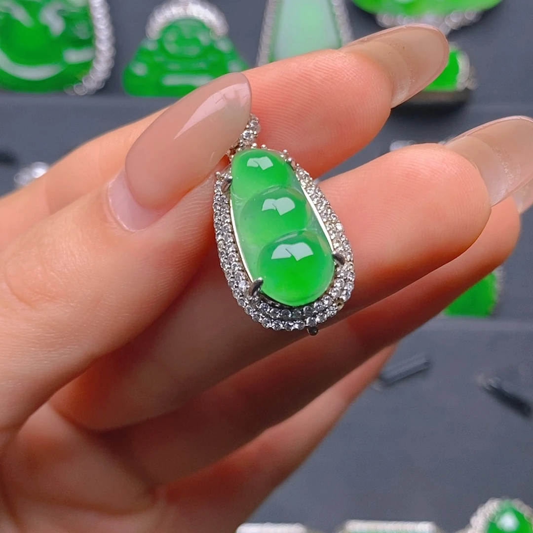 颈饰银S925镶嵌翡翠