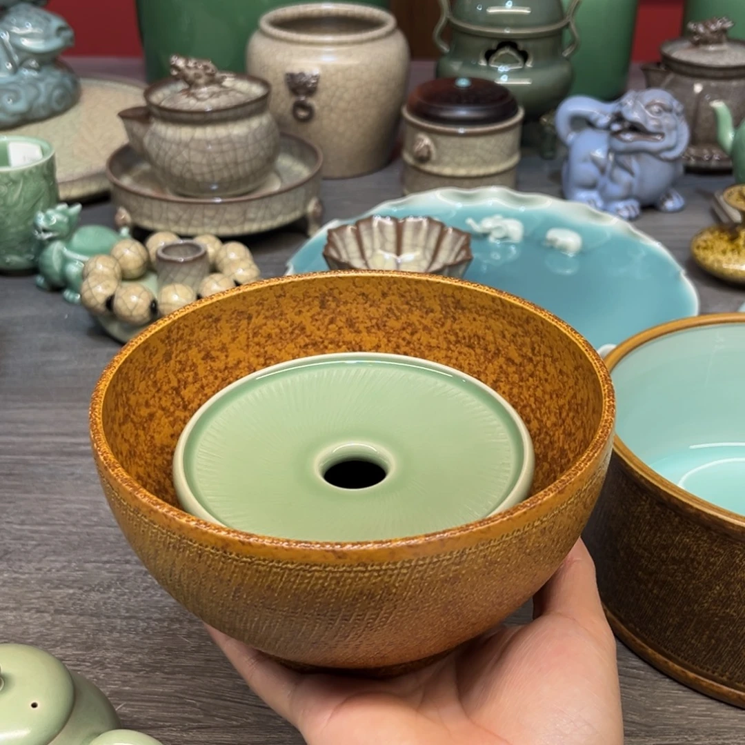 黄灿 拙朴 海泡壶承