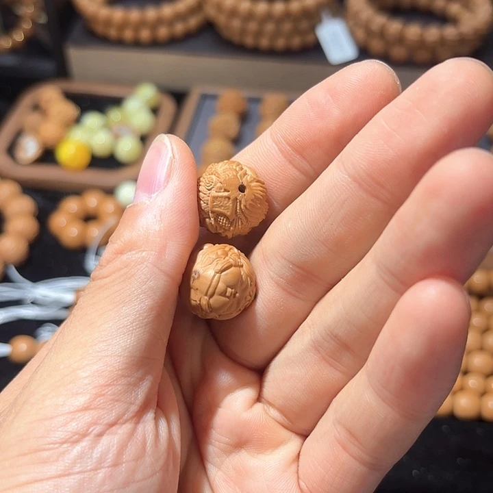 猴头核桃吊坠秋**香扎基拉姆➕龙珠