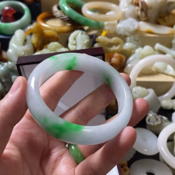 ****₄精品好物包邮到家