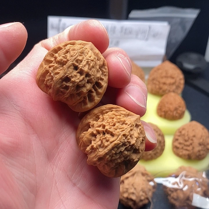 文玩核桃把件闪电11