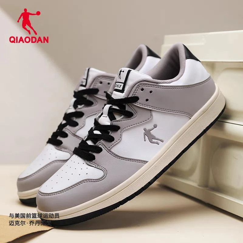 乔丹夏季情侣板鞋低帮休闲运动鞋男轻便百搭鞋潮流熊猫日常通勤鞋
