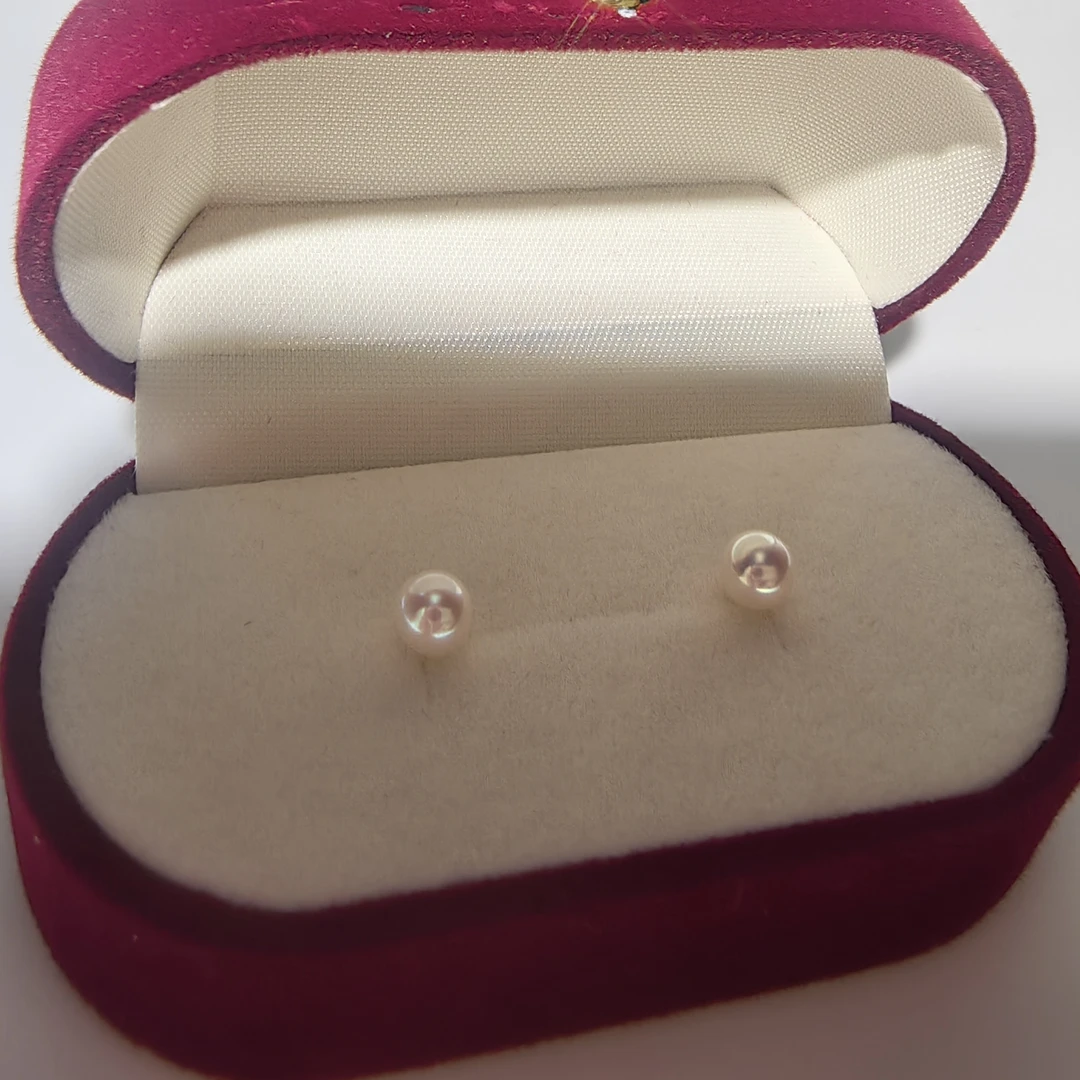 （正圆无瑕小灯泡）淡水珍珠素耳钉养耳洞S925银针非基地发货无证