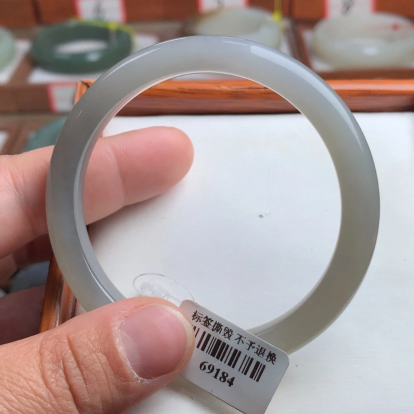 【闪购商品】和田玉手镯未镶嵌