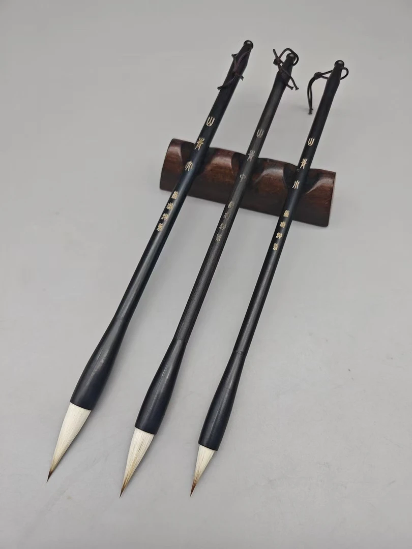 山青兼毫毛笔，小青山口径0.6 笔锋2.2，中青山口径0.8 笔锋3