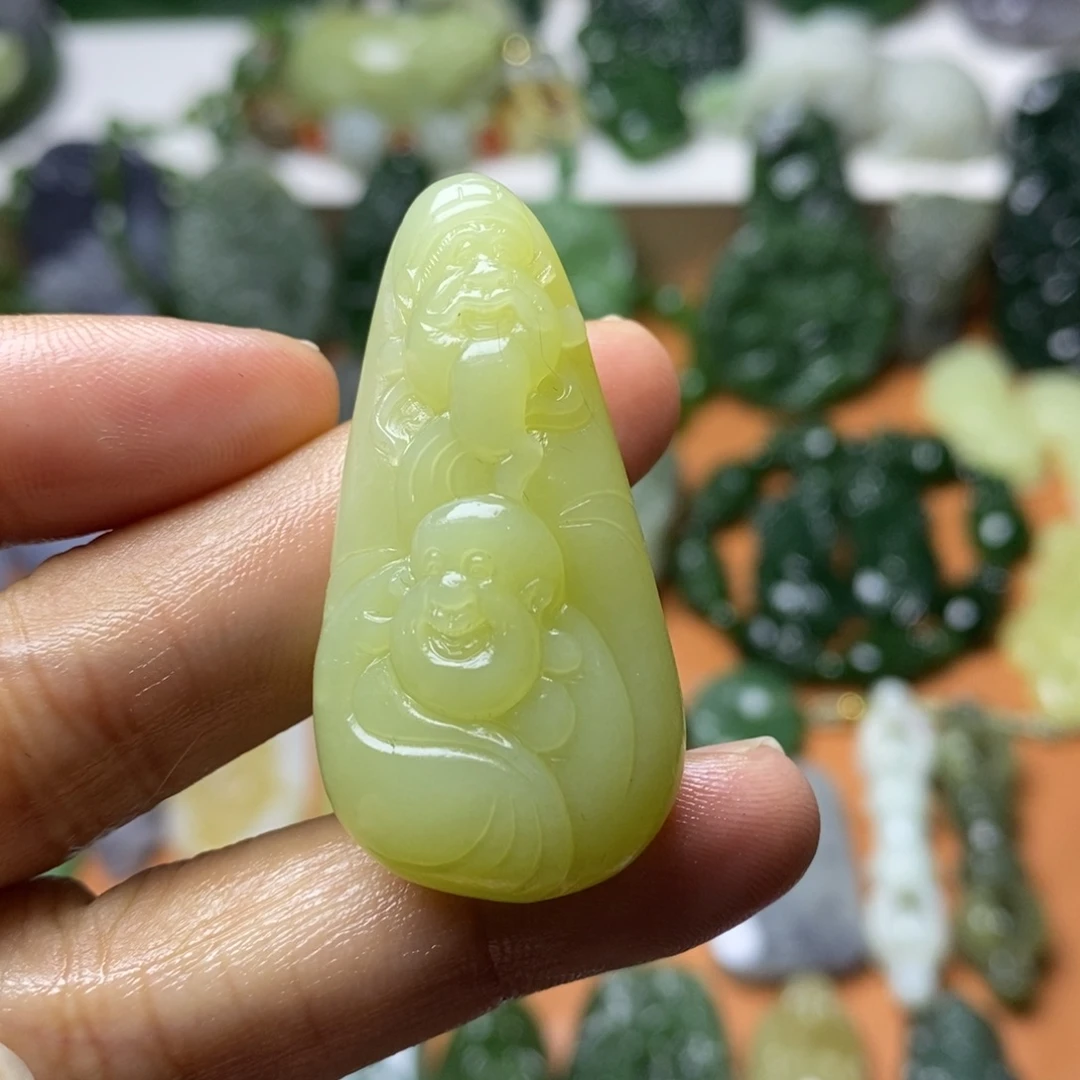 和田玉未镶嵌颈饰