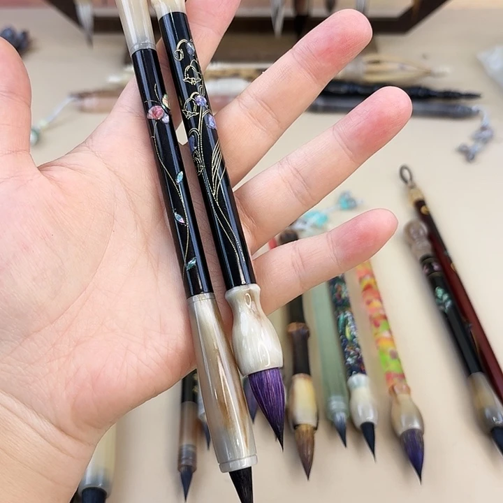 高端毛笔2支，蝴蝶黑尖和玲兰花