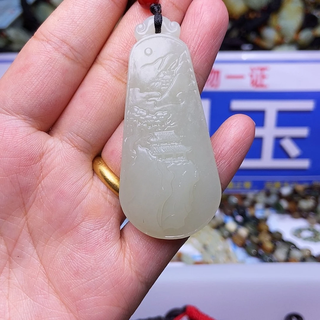 和田玉未镶嵌颈饰