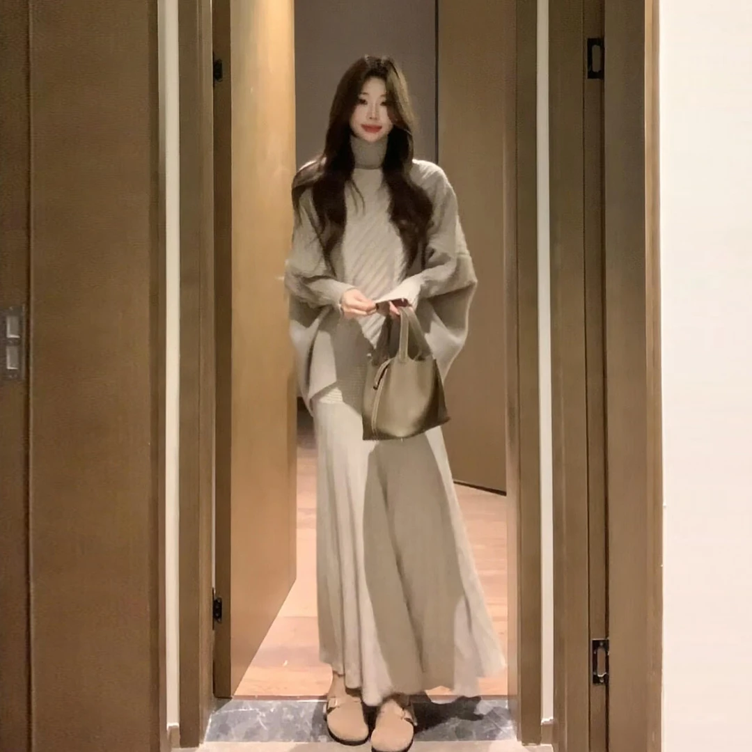 蝙蝠袖半高领毛衣连衣裙子女秋冬2025新款高级感慵懒风套装长裙子