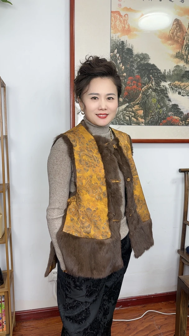 燕总专属（鎏金溢彩）原版！新中式国风气质高定兔毛双面穿马甲上衣