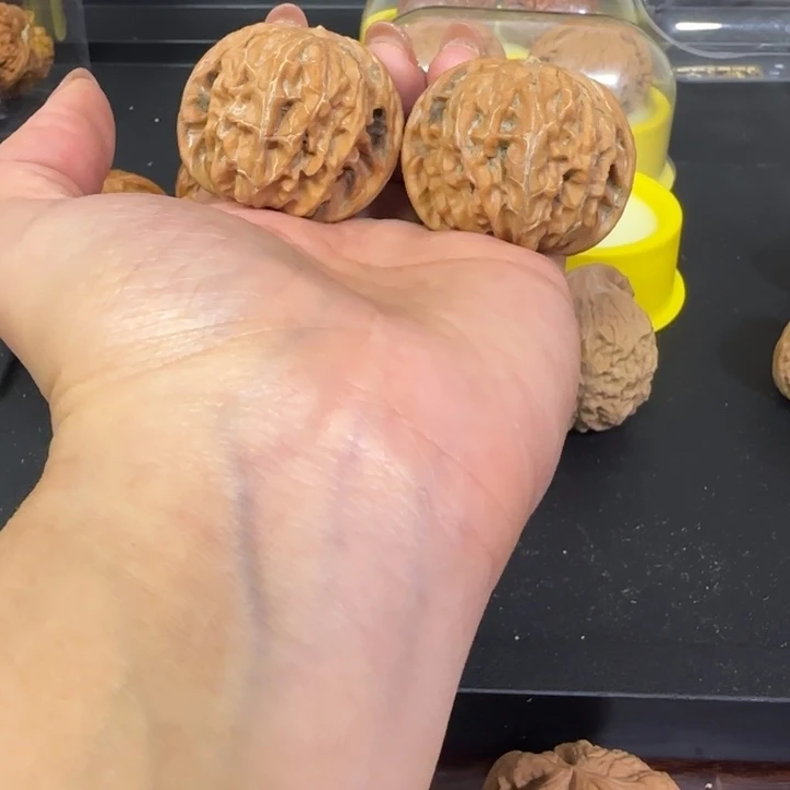 壳***磨盘41克重44干就完了