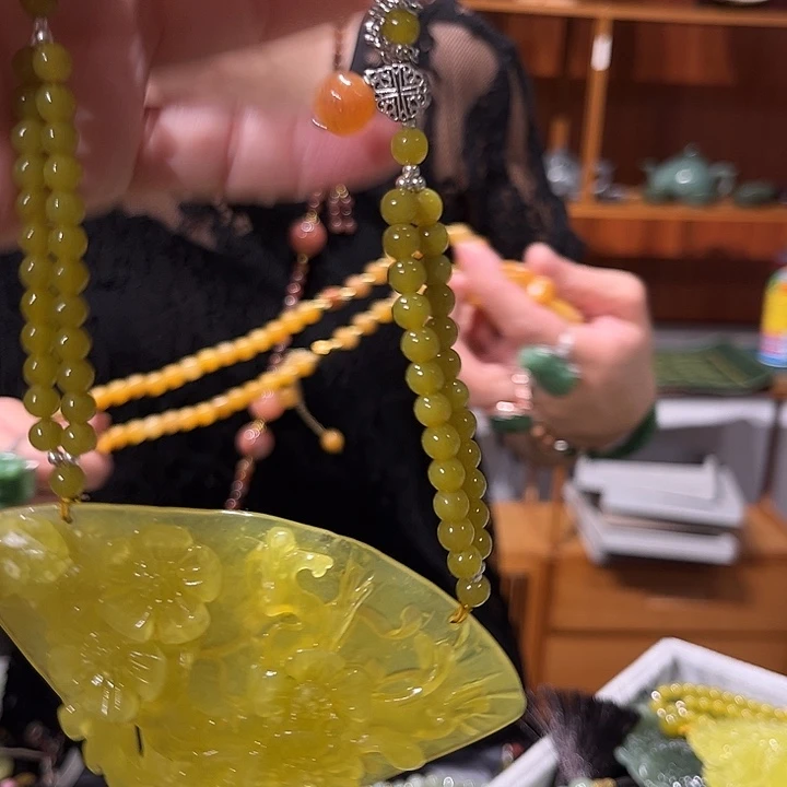 未镶嵌岫玉毛衣链