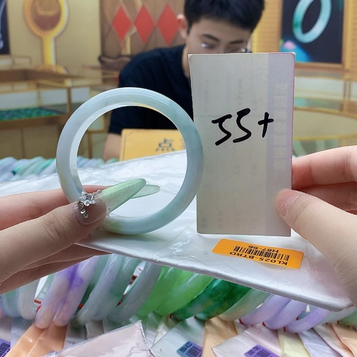 未镶嵌手镯翡翠nnn