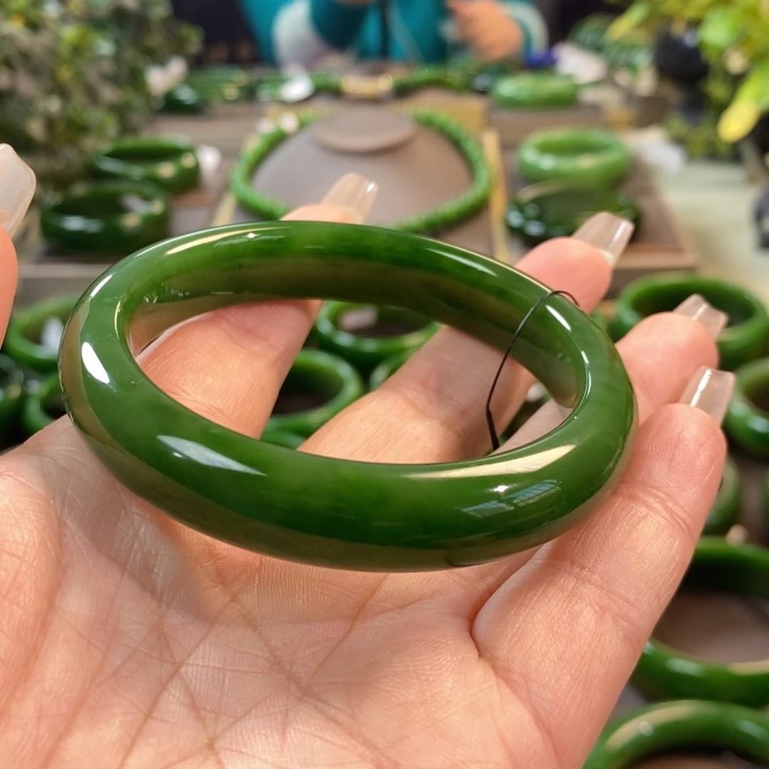 和田玉（碧玉）手镯未镶嵌