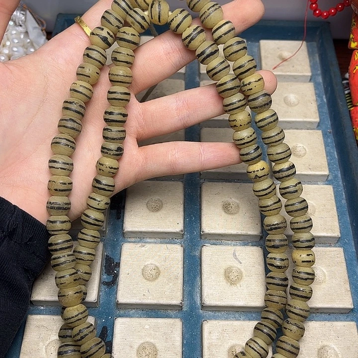 颈饰琉璃2433 牛骨一条