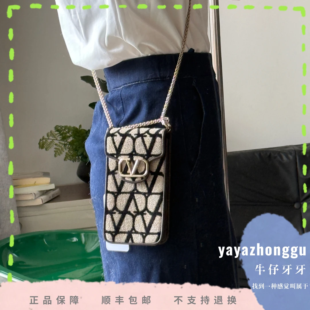 95新 Valentino/华伦天奴 牙牙 新款老花手机包