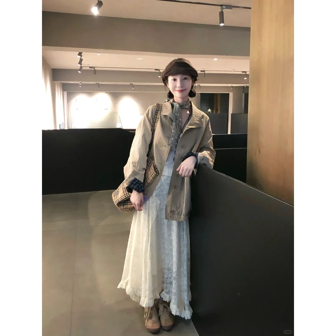 2025秋季新款设计感小众薄款外套工装风衣女松弛感上衣半身裙套装