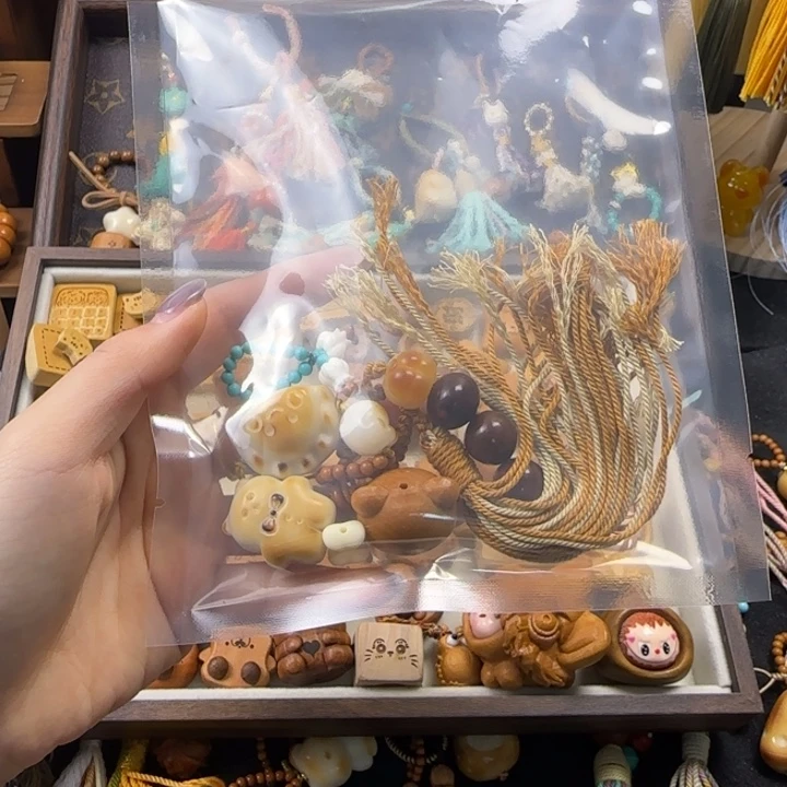 宁****吊坠猴头核桃配饰