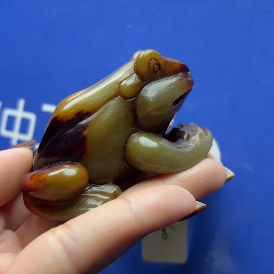 和田玉摆件未镶嵌婷*?