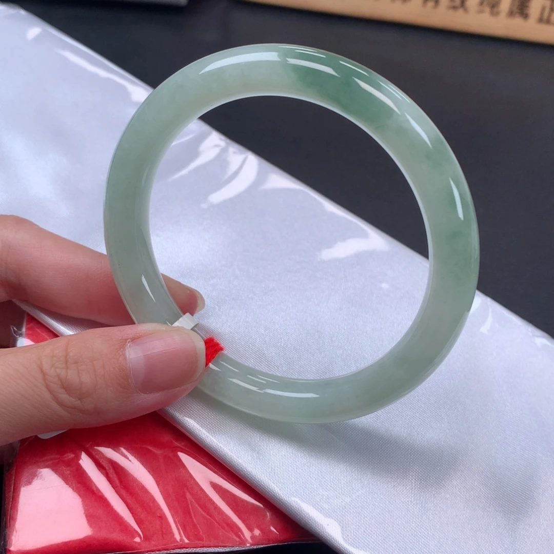 翡翠未镶嵌手镯55圈口冰芙蓉绿