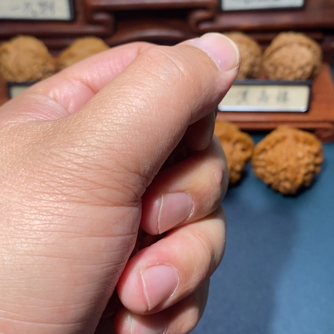 文玩核桃把件无****'核桃