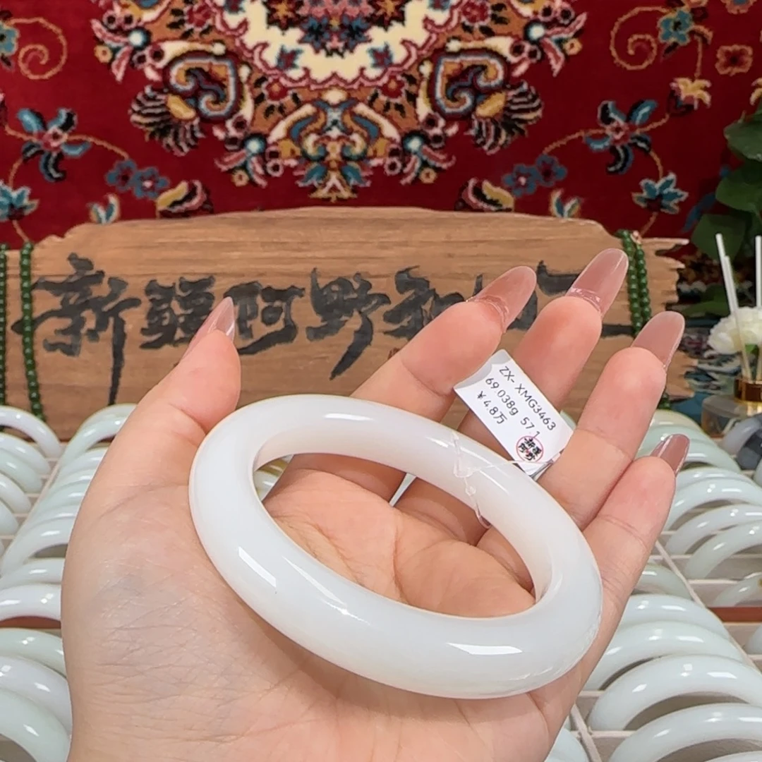 未镶嵌手镯和田玉新疆和田玉羊脂白玉手镯油润油熟泥鳅背