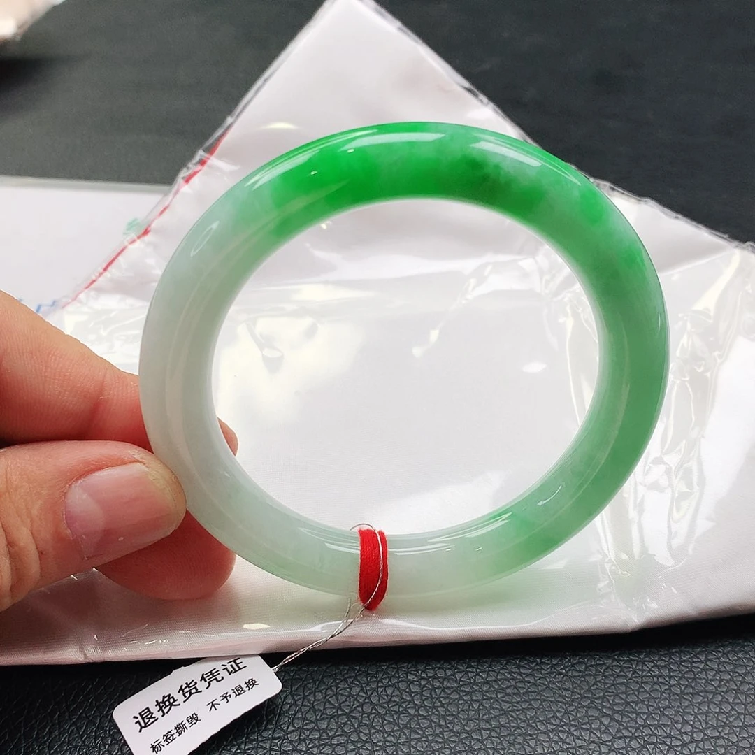 未镶嵌手镯翡翠天然翡翠手镯