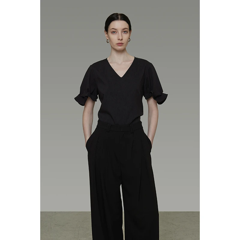 UNSPOKEN 袖口立体折花干练气质简约设计袖口V领衬衫UX25S106推广